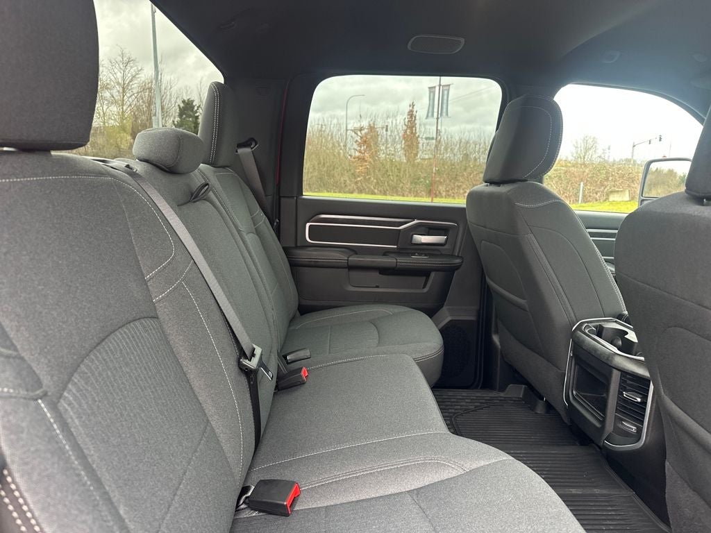 2024 RAM 3500 Big Horn Crew Cab 4x4 8' Box