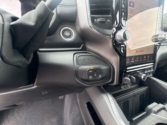 2026 RAM Ram 3500 RAM 3500 LARAMIE CREW CAB 4X4 8' BOX