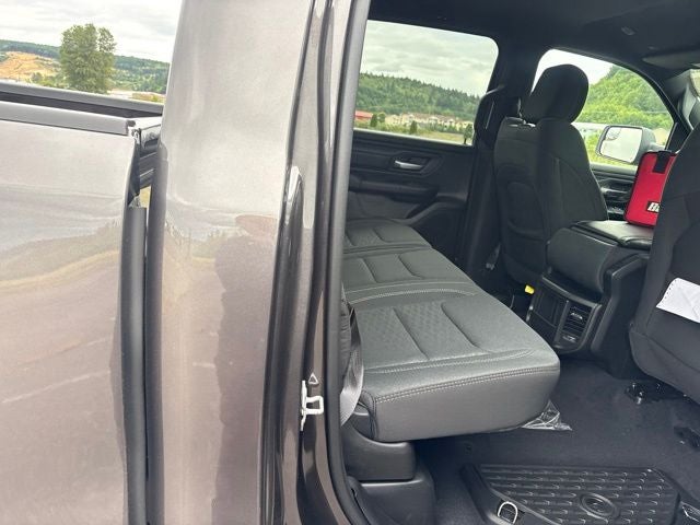 2026 RAM Ram 1500 RAM 1500 TRADESMAN CREW CAB 4X4 5'7' BOX