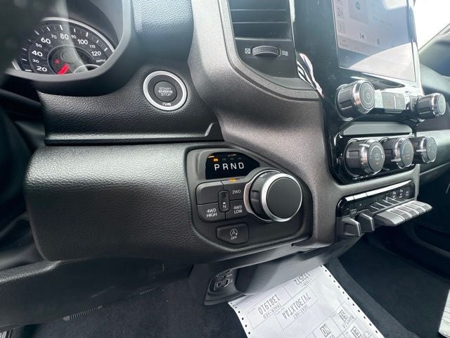 2026 RAM Ram 1500 RAM 1500 TRADESMAN CREW CAB 4X4 5'7' BOX