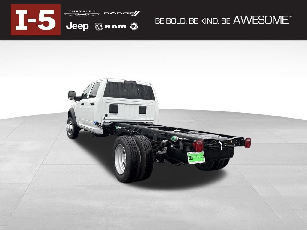 2026 RAM Ram 5500 Chassis Cab RAM 5500 TRADESMAN CHASSIS CREW CAB 4X4 84' CA