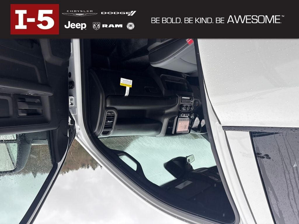 2026 RAM Ram 3500 Chassis Cab RAM 3500 TRADESMAN CREW CAB CHASSIS 4X4 60' CA