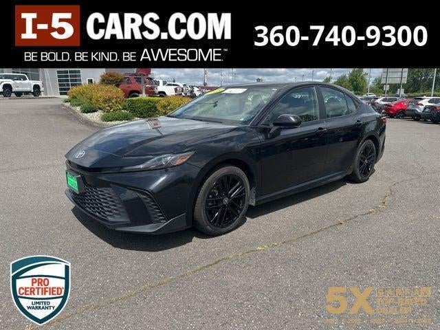 2025 Toyota Camry SE