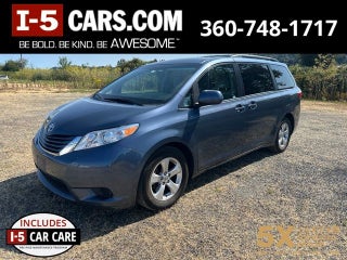 2015 Toyota Sienna LE 8 Passenger