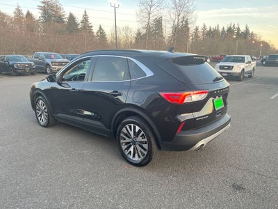 2022 Ford Escape Hybrid Titanium