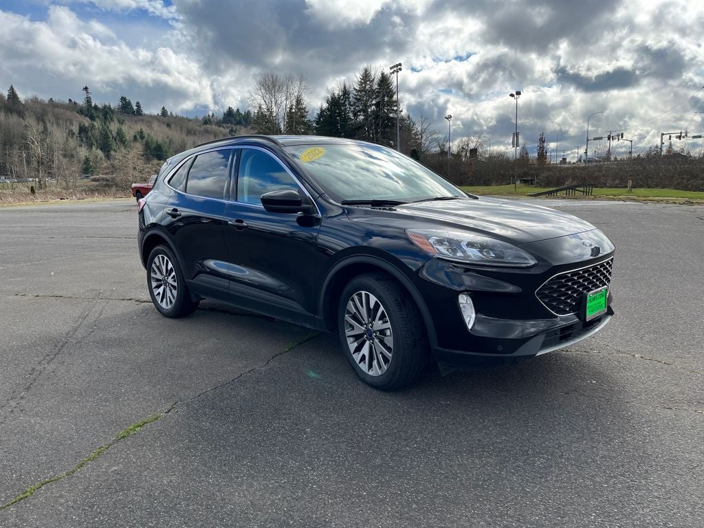 2022 Ford Escape Hybrid Titanium