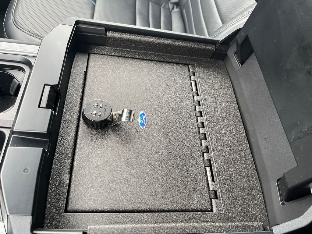 2025 Ford F-350SD Platinum