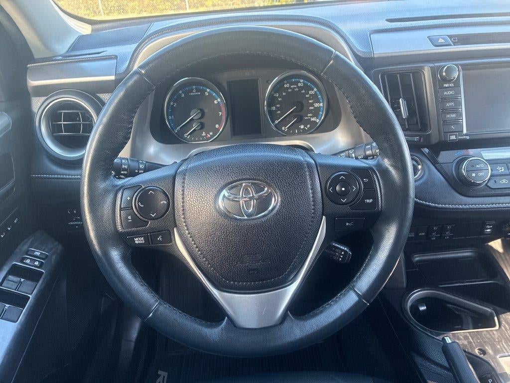 2017 Toyota RAV4 Platinum
