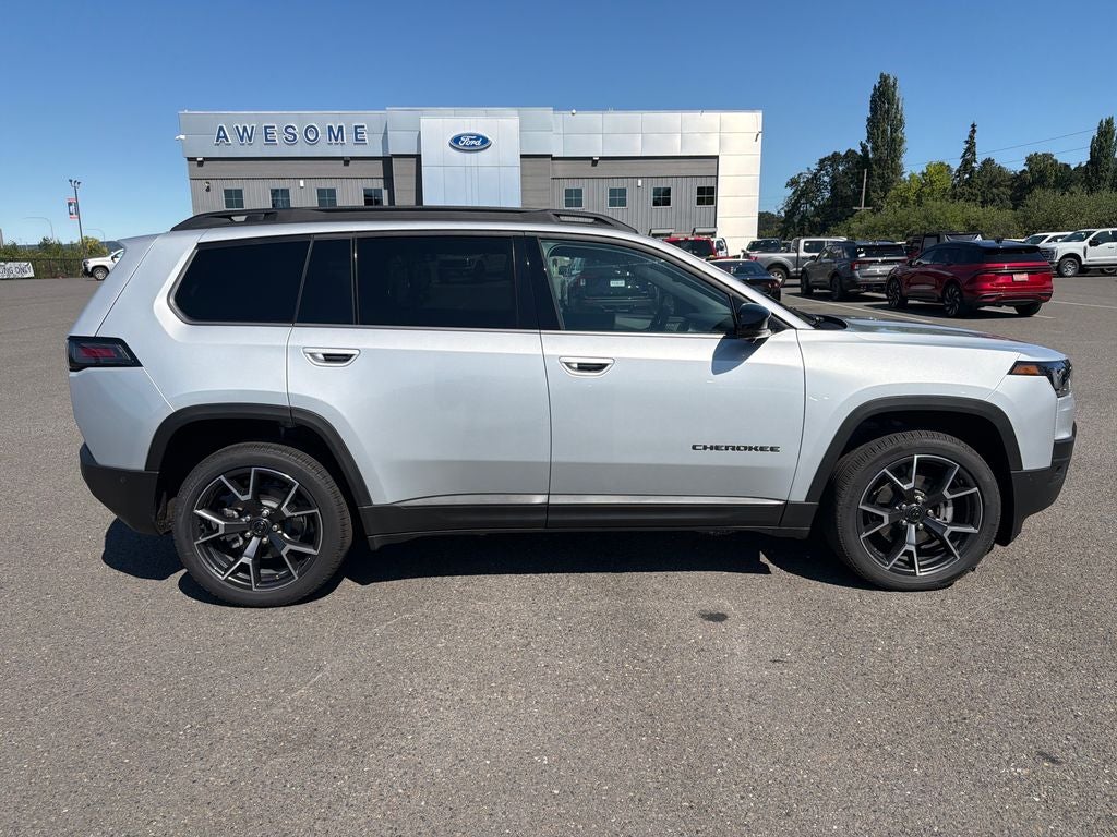 2026 Jeep Cherokee Overland