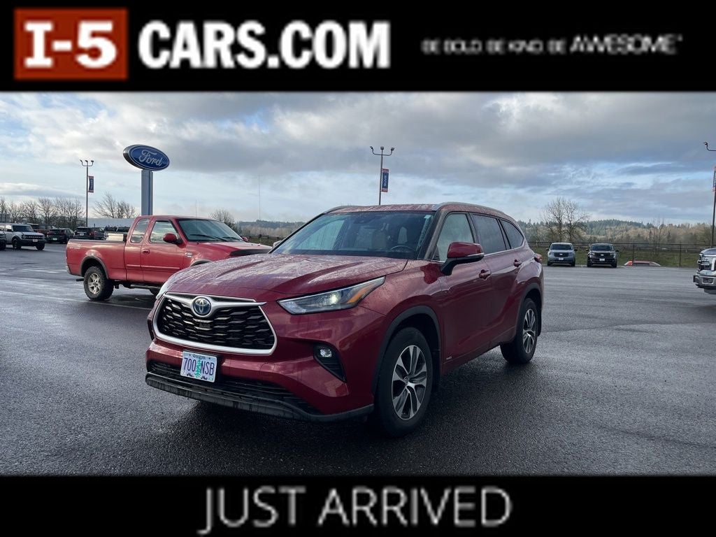 2022 Toyota Highlander Hybrid XLE