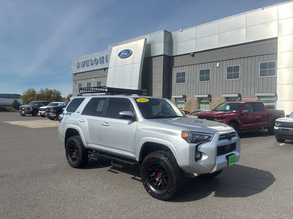 2022 Toyota 4Runner SR5