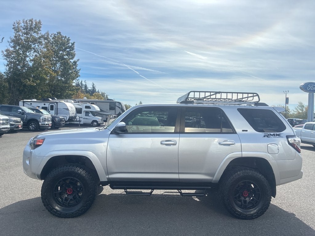 2022 Toyota 4Runner SR5