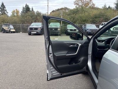 2020 Toyota RAV4 Hybrid XSE