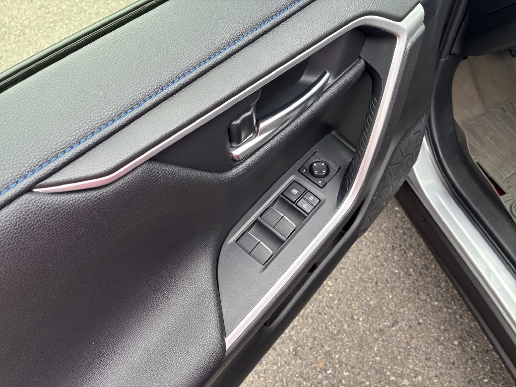 2020 Toyota RAV4 Hybrid XSE